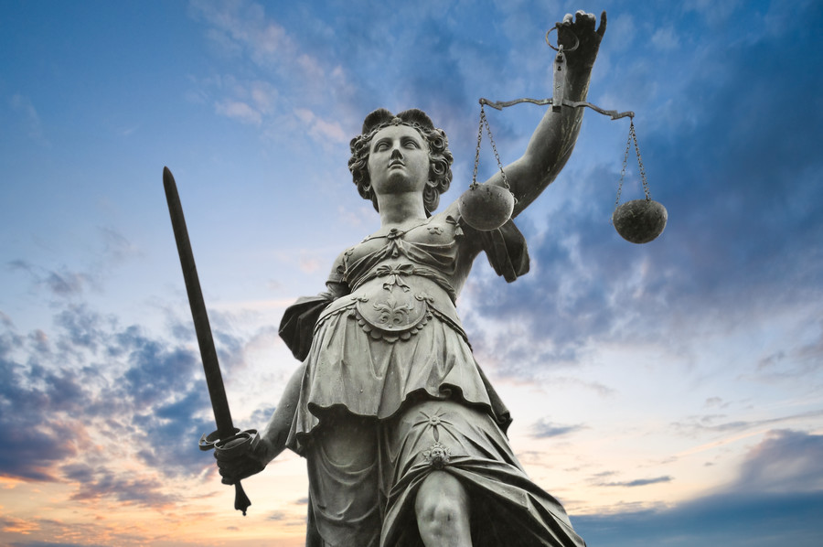 嘉定合同律師解析：合同中約定的違約金應當如何計算？及案例分析