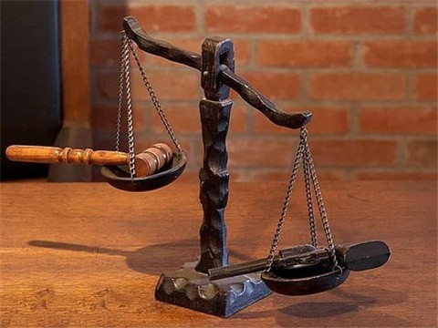 關于人民法院登記立案若干問題的解釋