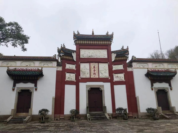 嘉定刑事律師提醒：弄虛作假騙辦出入境證件?當心“財”“證”兩空!
