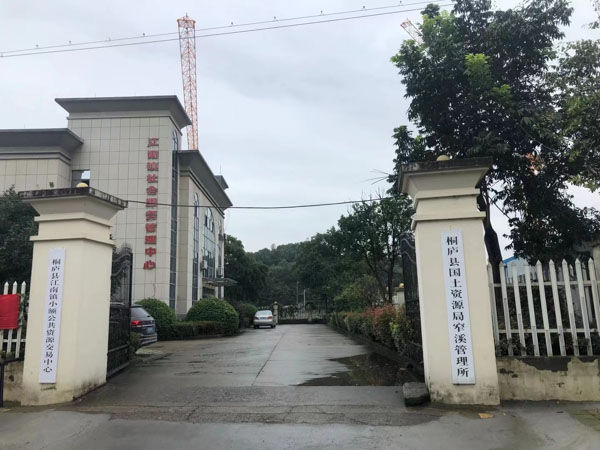 上海優(yōu)秀律師事務(wù)所來講講行政機關(guān)未嚴格履行公開承諾需要承擔哪些責任